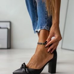 Γόβες με μπαρέτα και κόμπο VIZZANO 1285.424 - Μαύρο