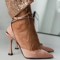 Γόβες μυτερές με χιαστί δέσιμο Tfp - Nude