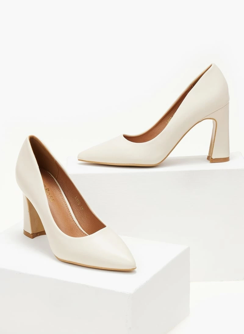 The Fashion Project Γόβες μυτερές μονόχρωμες - Μπεζ - Image 2