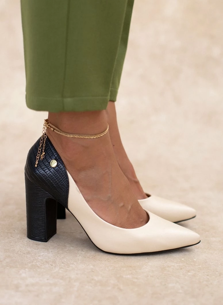 Γόβες μυτερές με διχρωμία VIZZANO 1285.431 - Μαύρο/Μπεζ