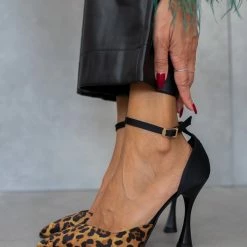 Γόβες μυτερές με μπαρέτα Tfp - Κάμελ