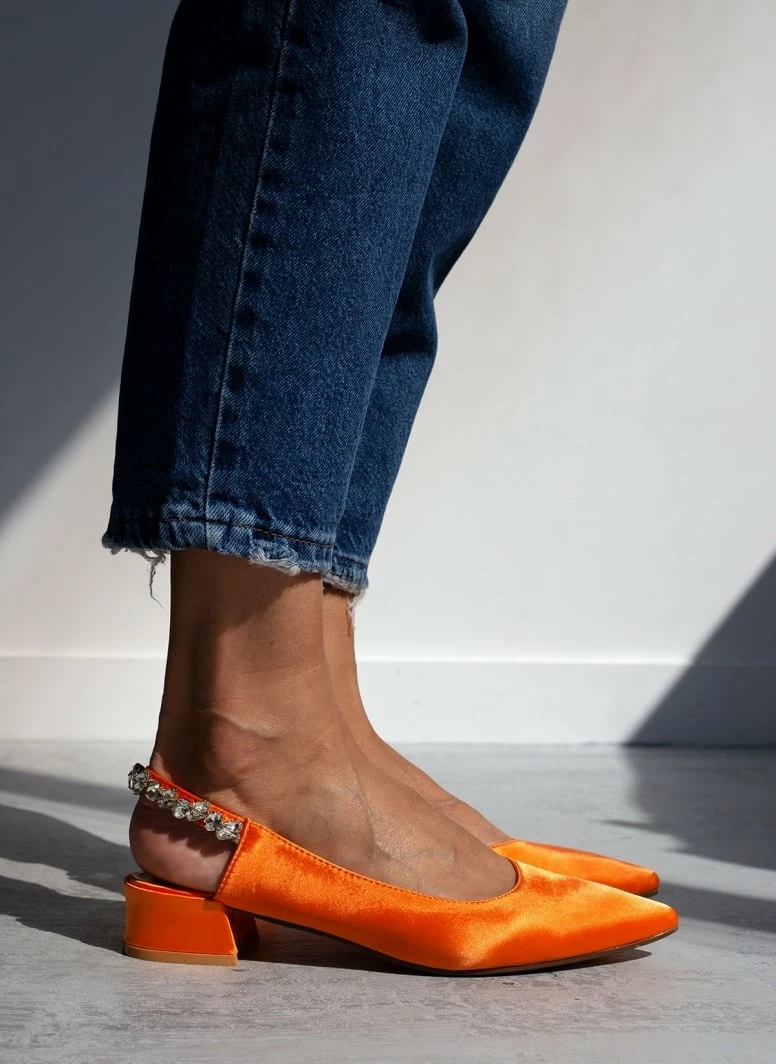 The Fashion Project Γόβες μυτερές σατέν με πέτρες - Πορτοκαλί