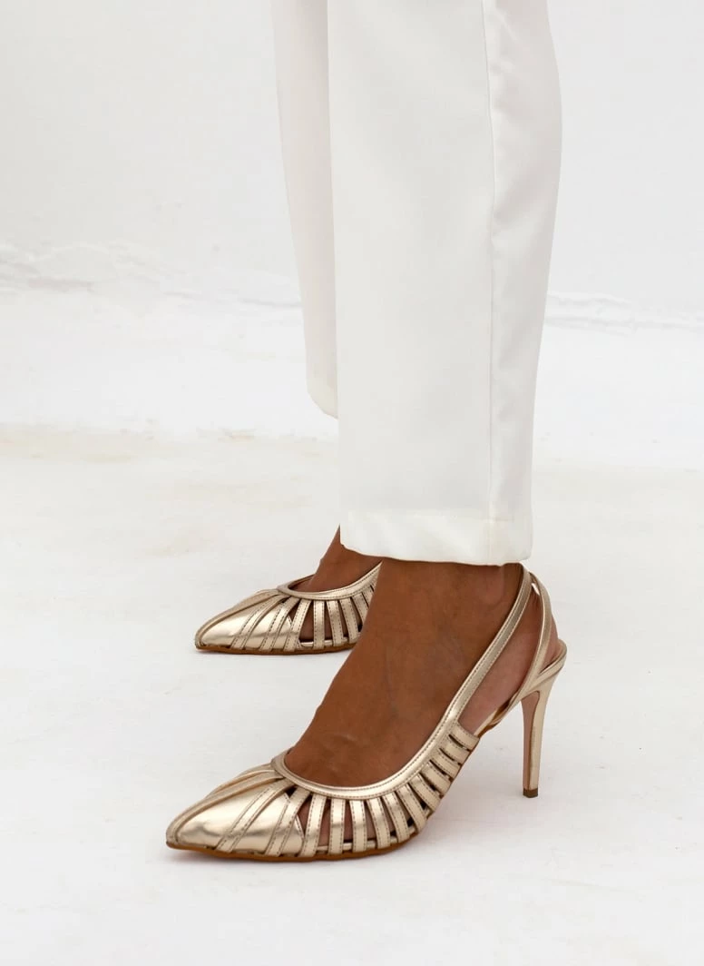 Γόβες μυτερές με ανοίγματα Tfp - Χρυσό