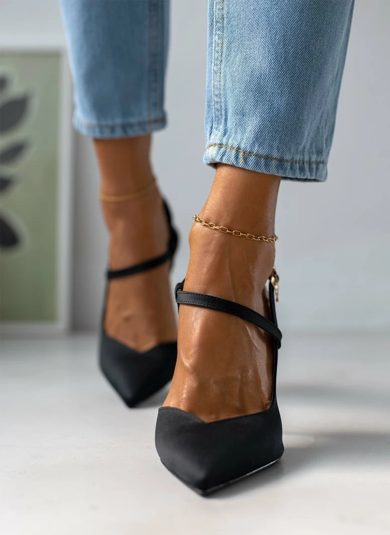 Γόβες σατέν με λοξό λουράκι Tfp - Μαύρο