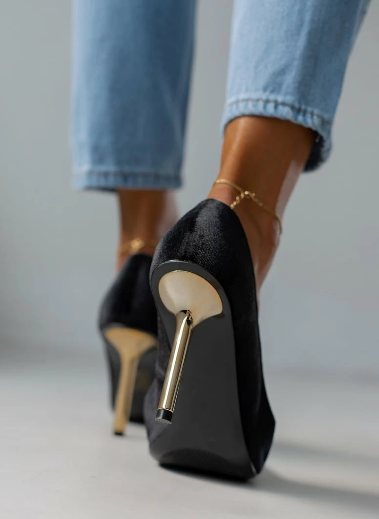 The Fashion Project Γόβες μυτερές βελουτέ - Μαύρο - Image 4