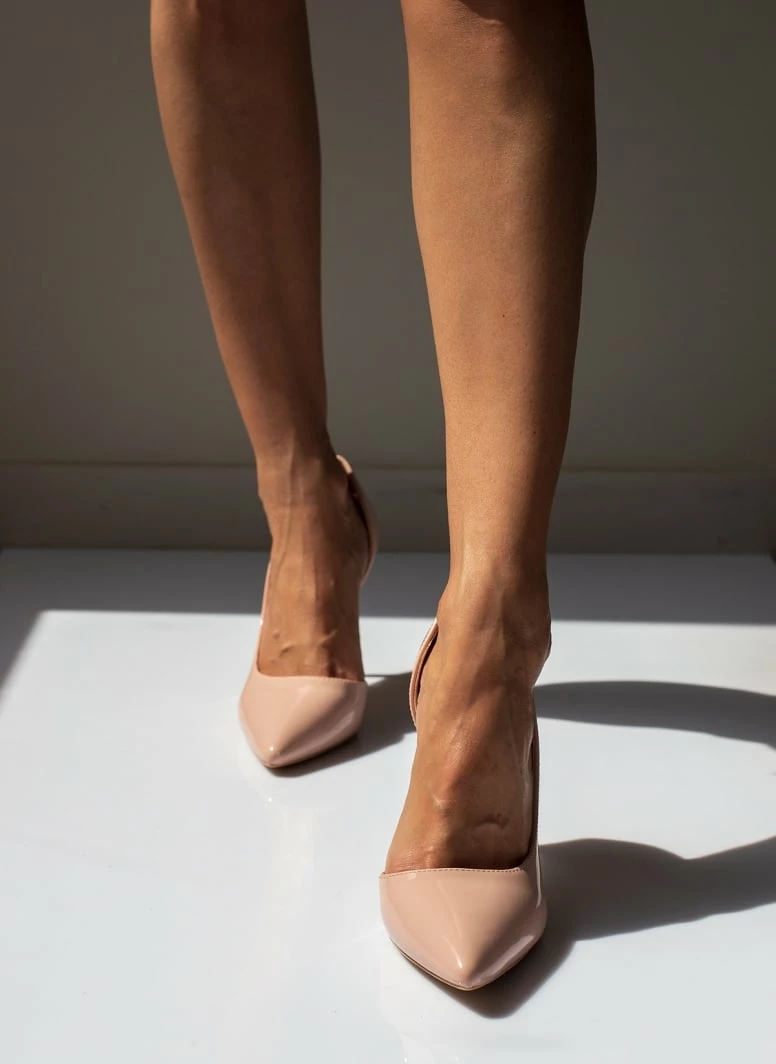 The Fashion Project Γόβες λουστρίνι με άνοιγμα στο πλάι - Nude - Image 4