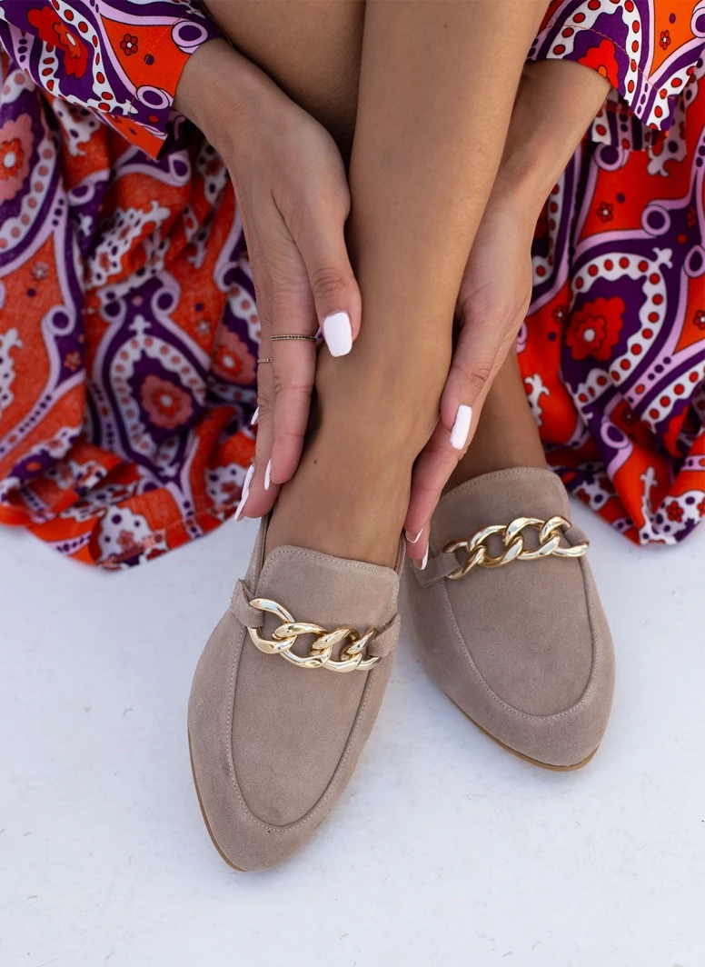 Mules καστόρινα με αλυσίδα Estil - Πούρο - Image 4