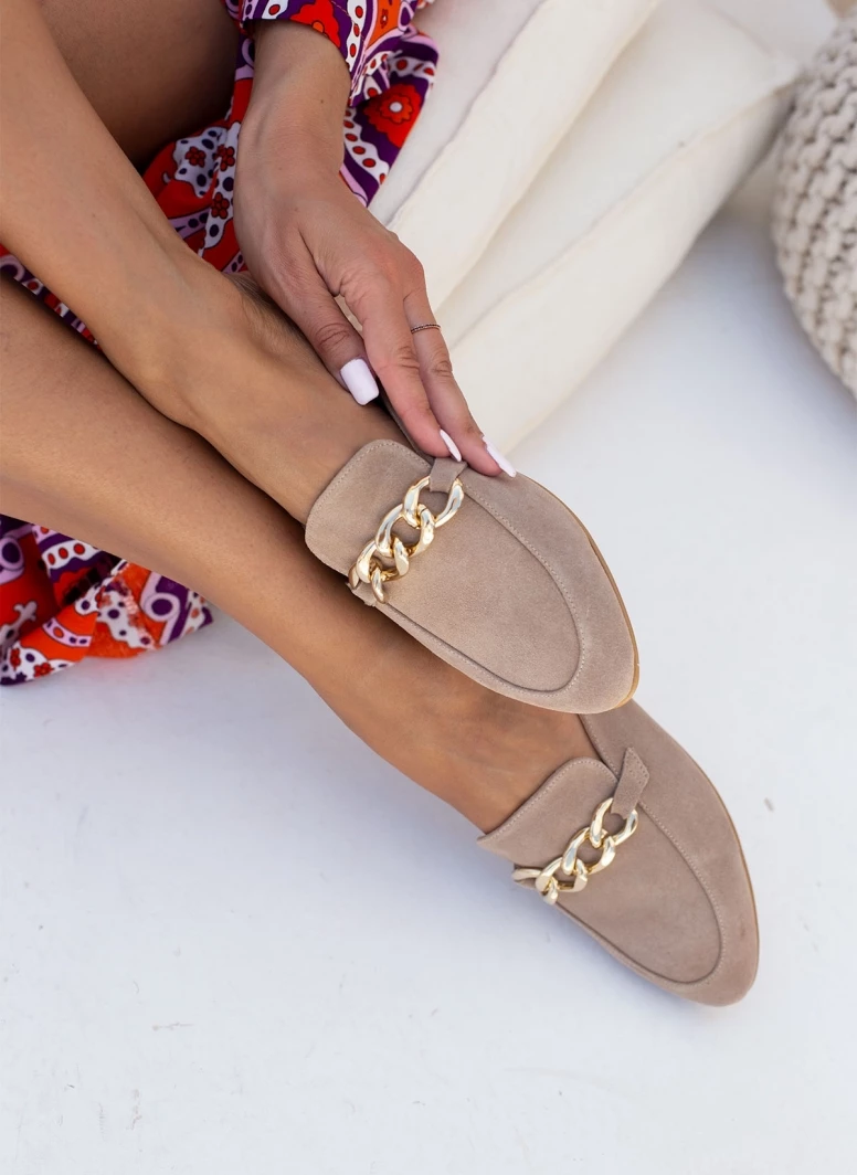 Mules καστόρινα με αλυσίδα Estil - Πούρο