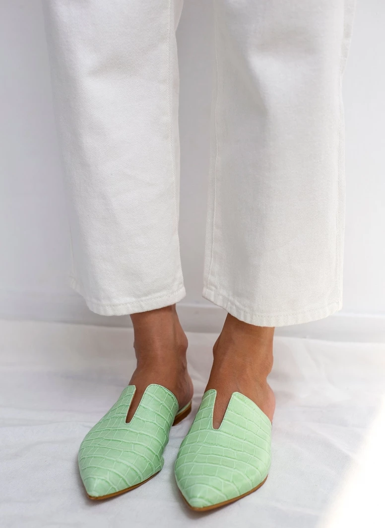 Mules κλειστά κροκό με άνοιγμα Estil - Μέντα