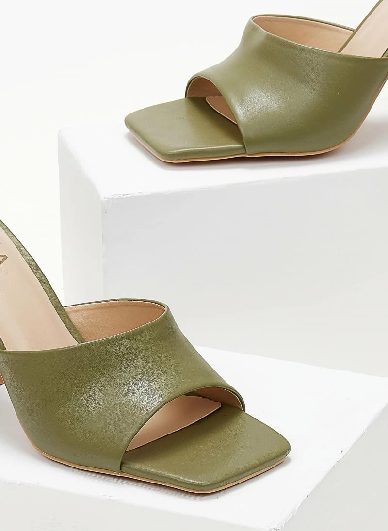 The Fashion Project Mules με ιδιαίτερο τακούνι - Λαδί - Image 5