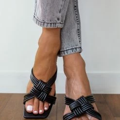 The Fashion Project Mules με λεπτά πλεγμένα λουράκια - Μαύρο