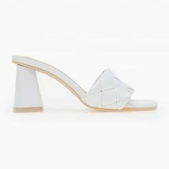 The Fashion Project Mules με πλεκτό σχέδιο στη φάσα - Λευκό