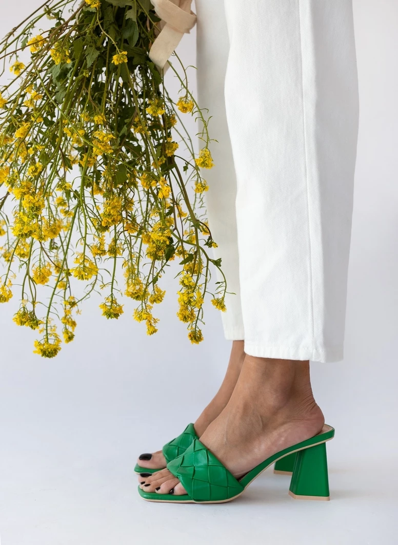 The Fashion Project Mules με πλεκτό σχέδιο στη φάσα - Πράσινο