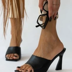 The Fashion Project Mules με ψηλό ιδιαίτερο τακούνι - Μαύρο