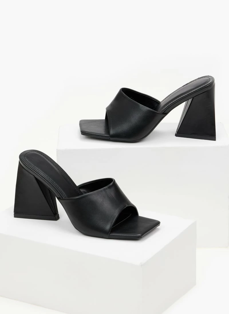 The Fashion Project Mules με τρίγωνο τακούνι - Μαύρο - Image 2