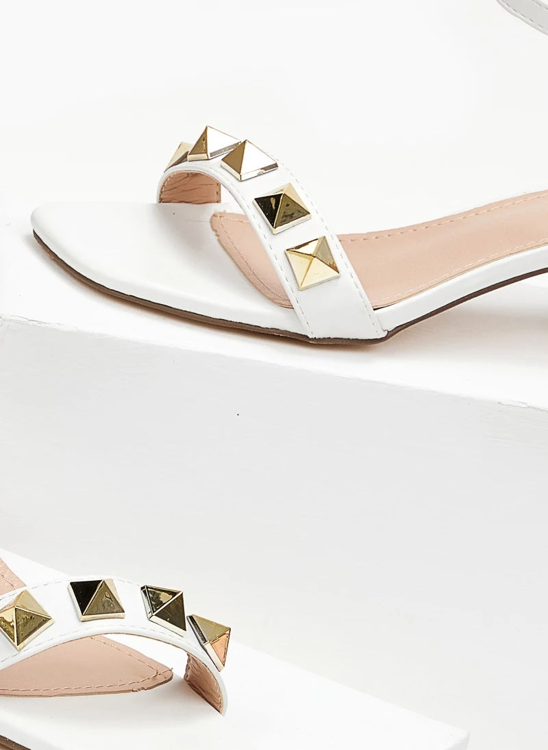 The Fashion Project Πέδιλα καρέ με μεταλλικά στοιχεία - Λευκό - Image 3