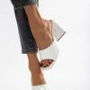 The Fashion Project Mules λουστρίνι με φαρδιά φάσα - Λευκό