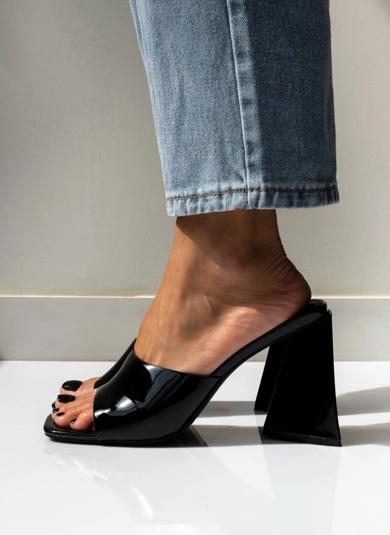 The Fashion Project Mules λουστρίνι με φαρδιά φάσα - Μαύρο