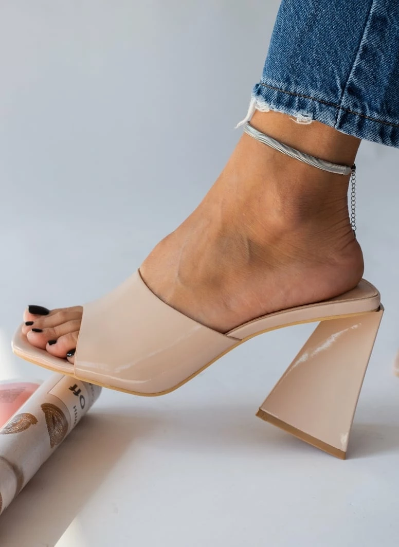 The Fashion Project Mules λουστρίνι με φαρδιά φάσα - Nude - Image 4