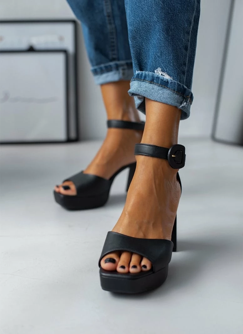 Πέδιλα με φιάπα VIZZANO 6472.103 - Μαύρο - Image 4