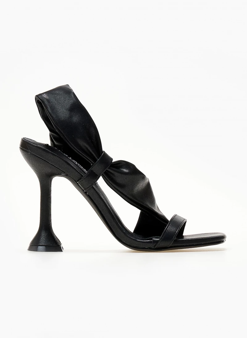 The Fashion Project Πέδιλα με μαλακή λοξή φάσα - Μαύρο - Image 2