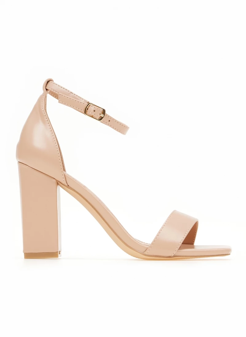 The Fashion Project Πέδιλα με ψηλό τετράγωνο τακούνι - Nude