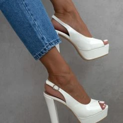 The Fashion Project Πέδιλα Peep Toe λουστρίνι με φιάπα - Λευκό