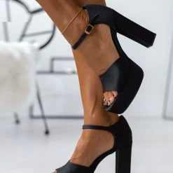 Πέδιλα Platform με μπαρέτα TFP - Μαύρο