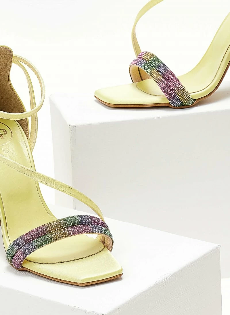 Πέδιλα σατέν TFP με διπλή σειρά Strass - Κίτρινο - Image 3