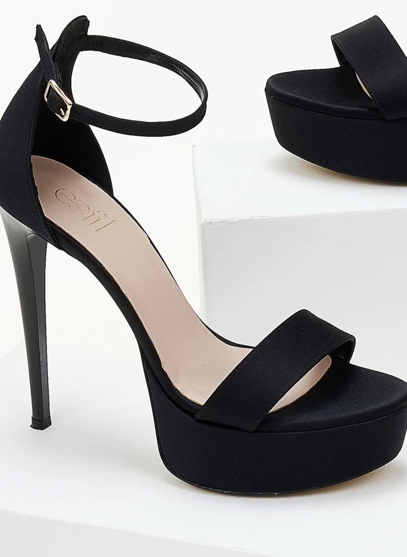 Estil Πέδιλα σατέν TFP με κλειστή φτέρνα - Μαύρο - Image 4