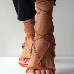 Πέδιλα Tfp με κορδόνια και ανάγλυφο σχέδιο - Πορτοκαλί