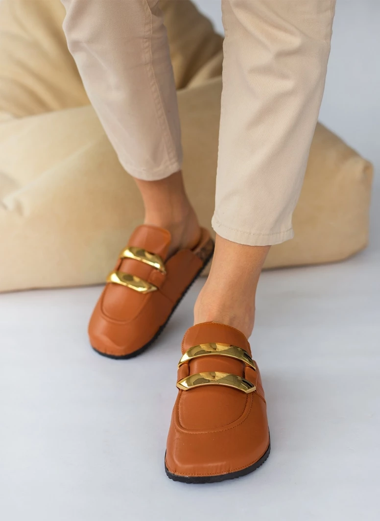 The Fashion Project Σαμπώ με μεγάλο διακοσμητικό - Κάμελ