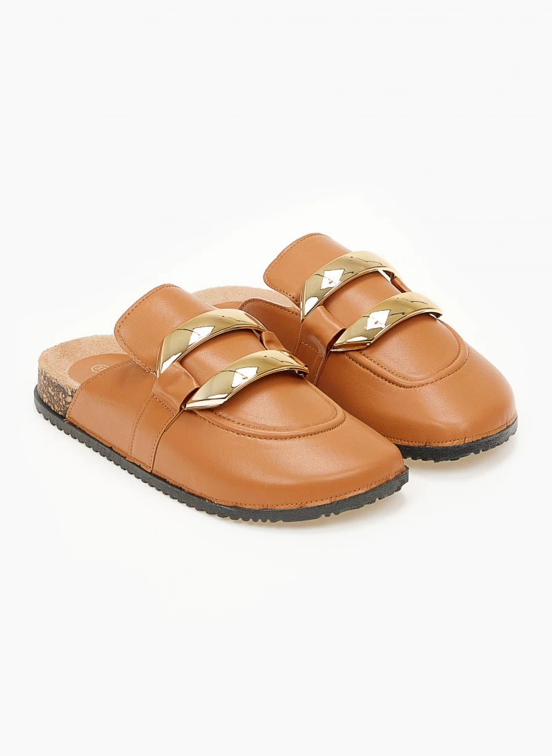 The Fashion Project Σαμπώ με μεγάλο διακοσμητικό - Κάμελ - Image 6