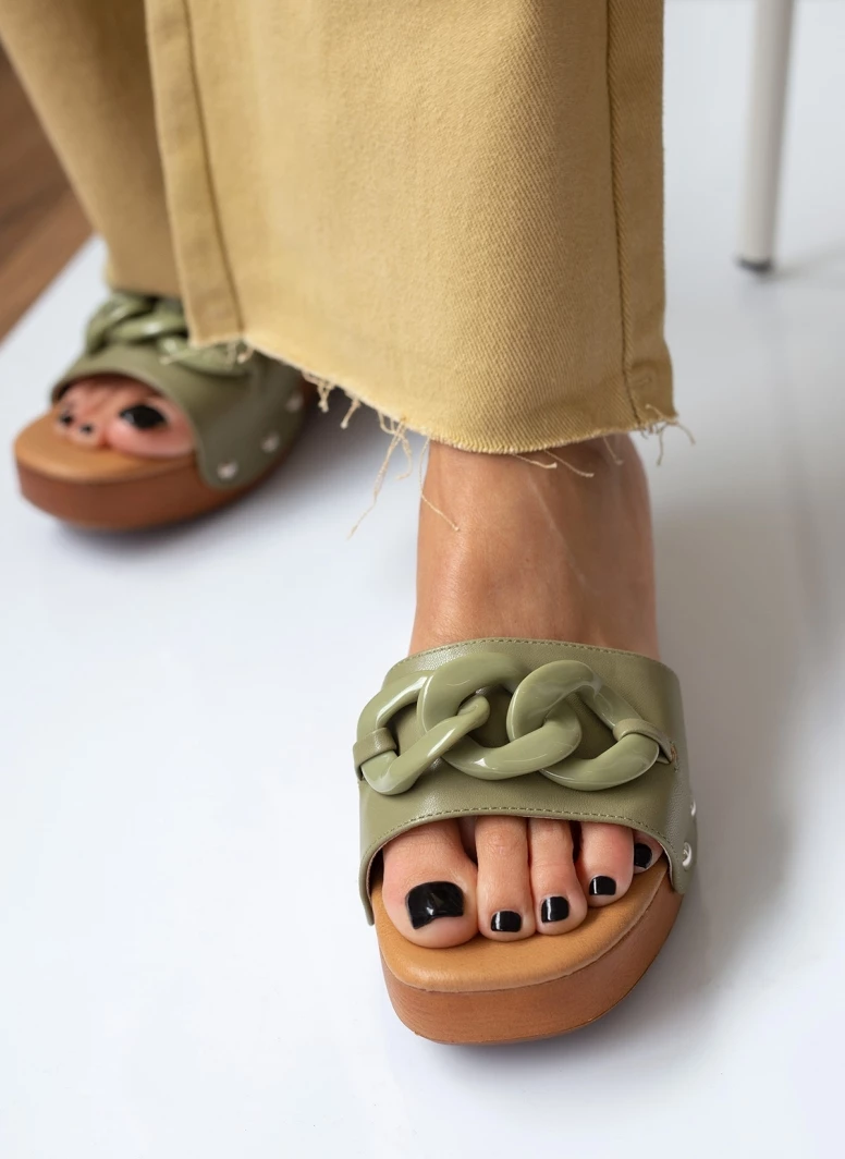 Xti Footwear Τσόκαρα με κοκάλινη αλυσίδα Xti 44486 - Χακί - Image 4