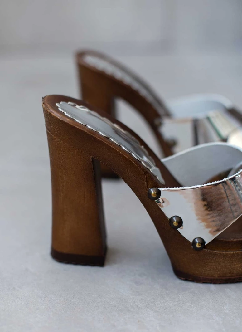 The Fashion Project Τσόκαρα με χιαστί φάσες και τρουκς - Ασημί - Image 2