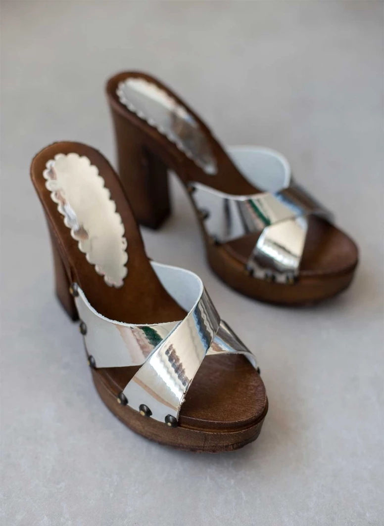 The Fashion Project Τσόκαρα με χιαστί φάσες και τρουκς - Ασημί - Image 3