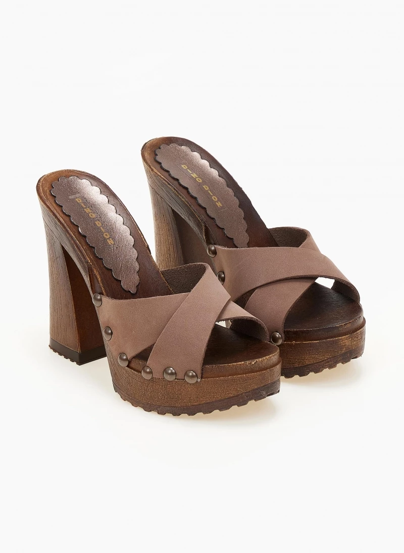 The Fashion Project Τσόκαρα Nubuck με χιαστί φάσες - Mocha - Image 2