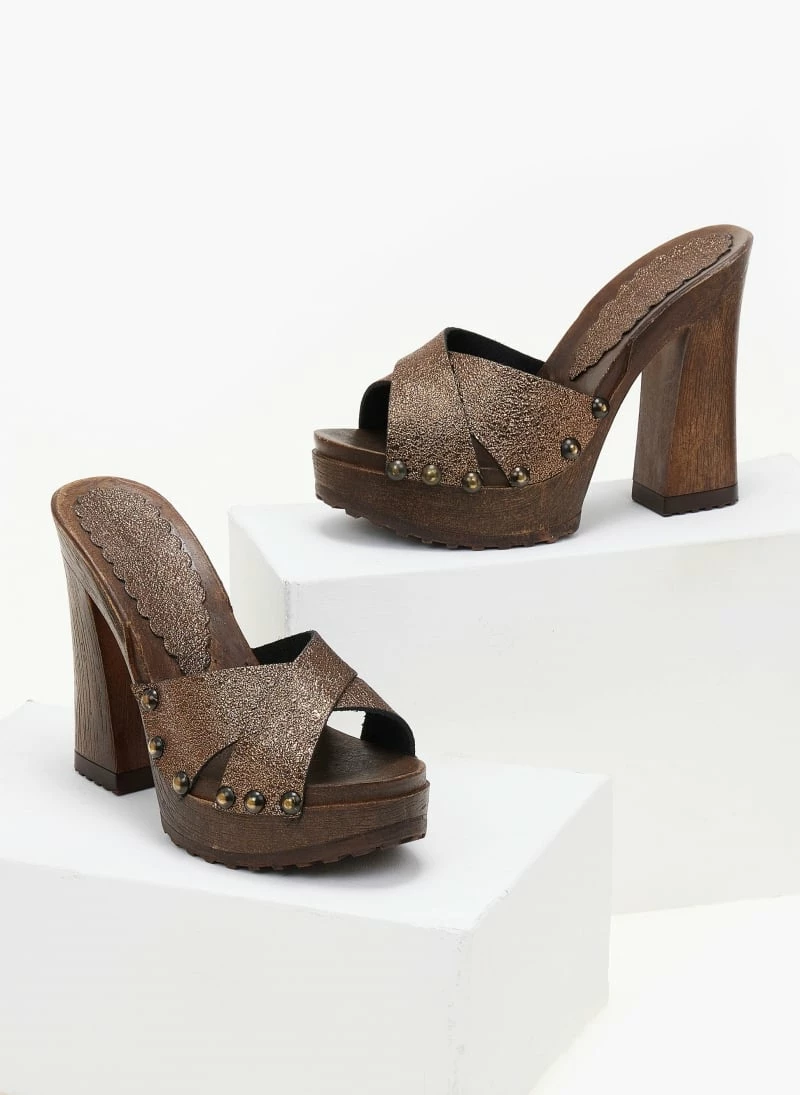 The Fashion Project Τσόκαρα σε μεταλλικά χρώματα - Mocha - Image 3